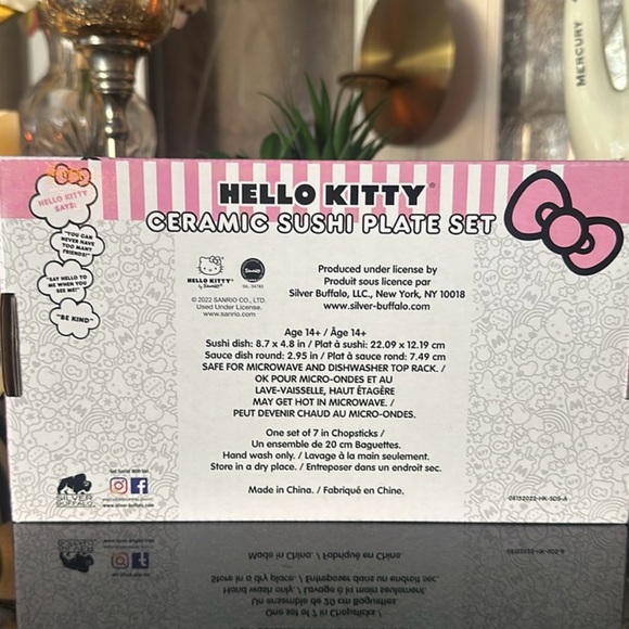 New Ceramic Hello Kitty Sushi plate set - Picture 2 of 4